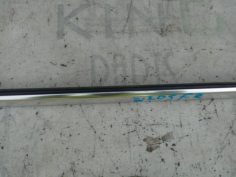 MERCEDES W205 C CLASS 14-21 FRONT RIGHT WINDOW SEALING RAIL CHROME A2057202024 #