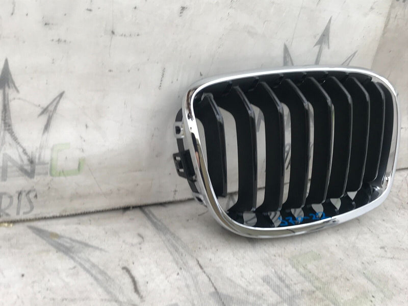 BMW 1 F20 2014 FRONT RADIATOR RIGHT GRILLE BASIS 51137239022 7239022