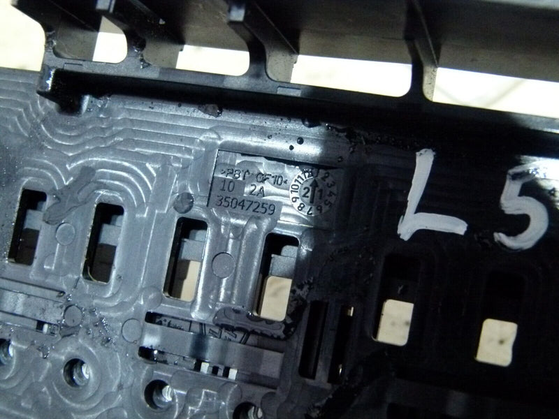 RANGE ROVER EVOQUE HYBRID L551 2019-ON FUSE BOX PLATE GENUINE L8D214N073AA #