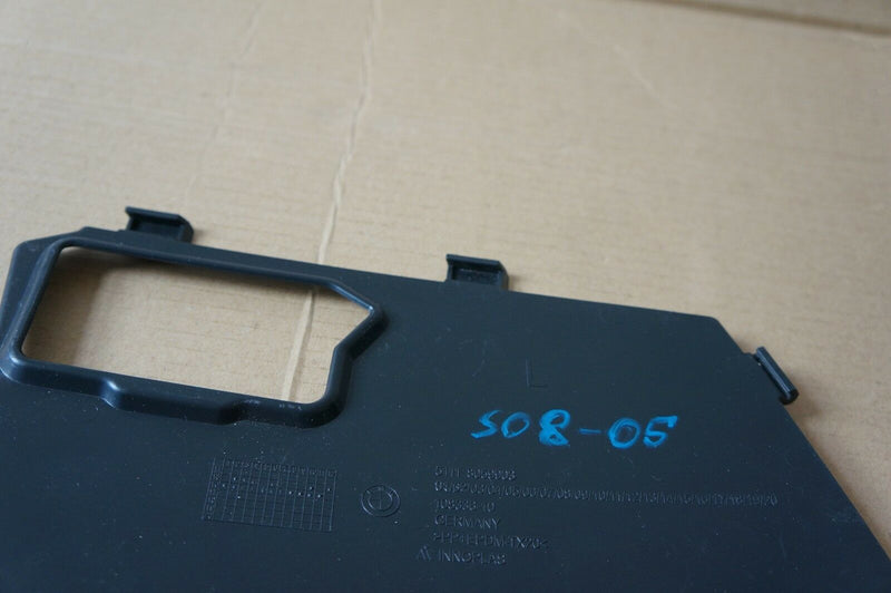 BMW X1 F48 2016 2017 COVER FRONT LEFT SIDE 51118059903 (S08-05)