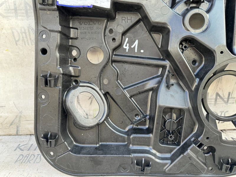 VOLOVO XC90 2016-2020 REAR RIGHT DOOR PANEL CARRIER 31349765
