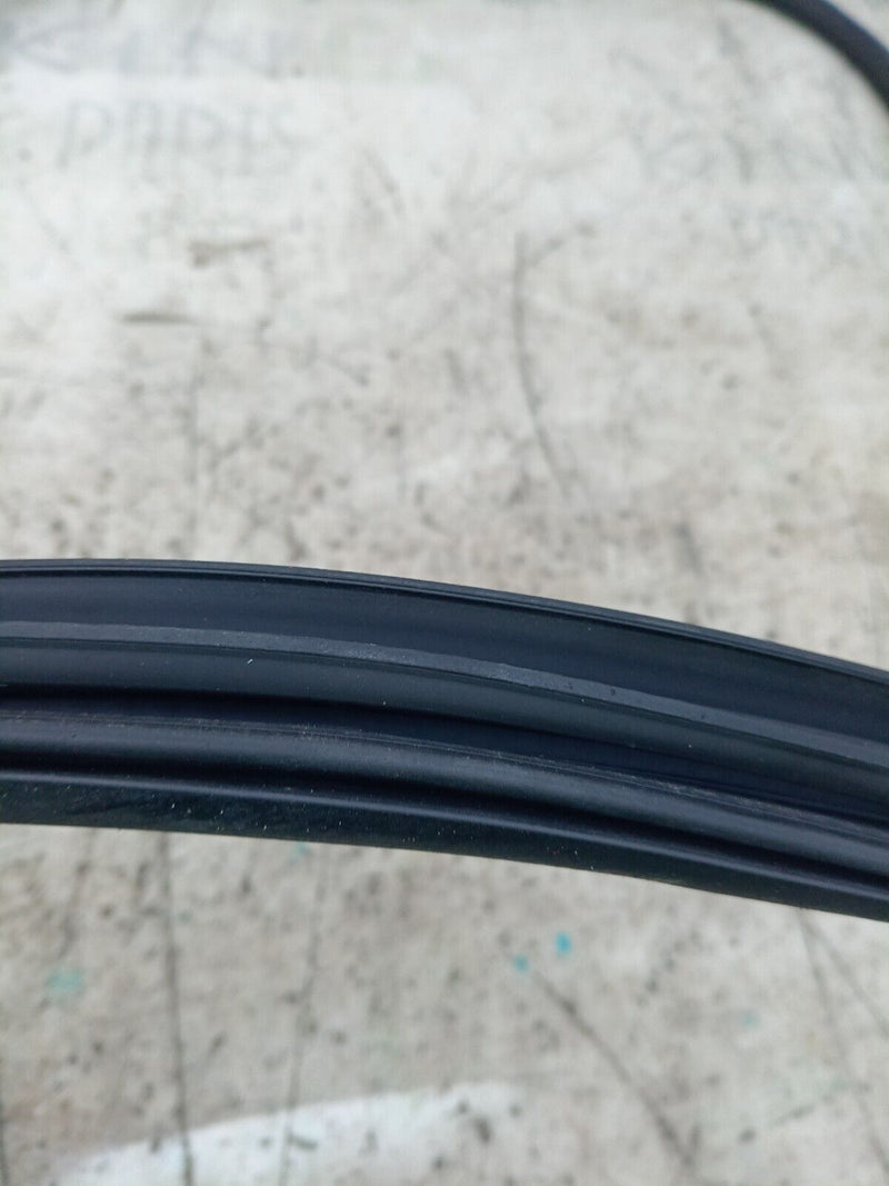 MERCEDES C CLASS W205 2016-21 FRONT DOOR LEFT SIDE RUBBER SEAL A2056970051 #