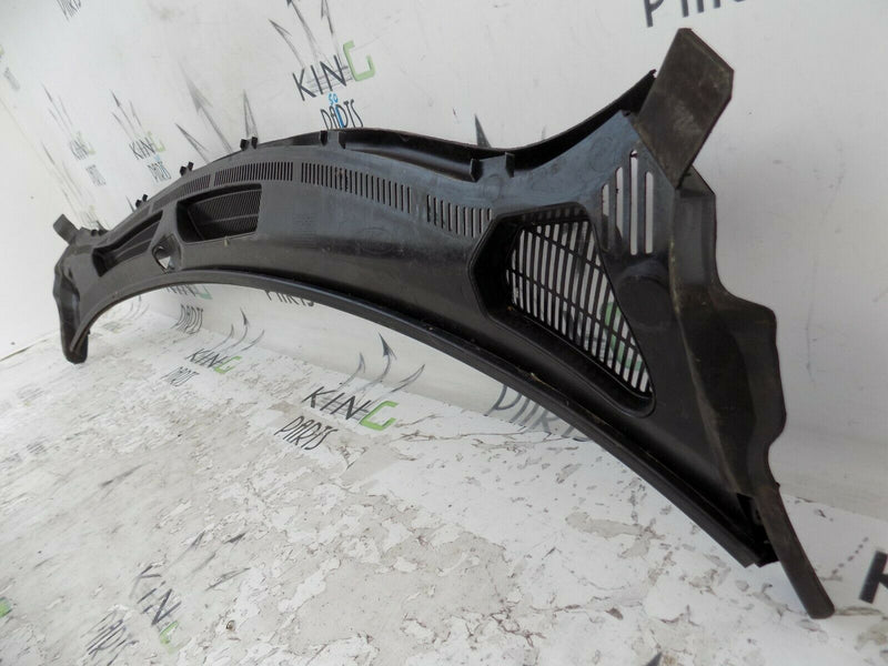 FORD FIESTA MK7 ST  2013-2017 UPPER WINDSCREEN SCUTTLE PANEL TRIM  8A61A02216BE