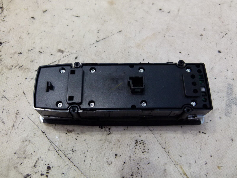 MERCEDES C W204 2007-11 DRIVER DOOR WINDOW SWITCH GENUINE A2049055302