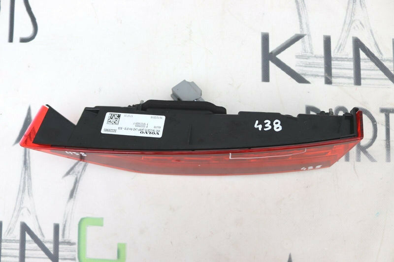 VOLVO V60 2018-ON BOOT LID TAILGATE RIGHT SIDE LED LIGHT LAMP REAR 32228905