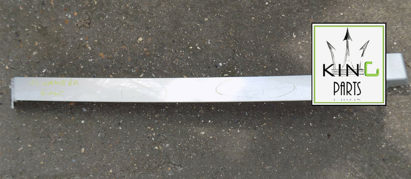 SEAT ALHAMBRA VW SHARAN 2010-ON RIGHT COVER FAIRING SLIDING RAIL 7N0843796