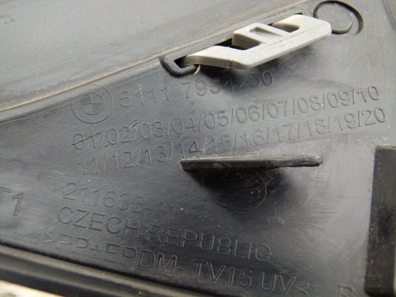 BMW X1 F48 LCI 2019-22 FRONT RIGHT GRILLE BRACKET GENUINE 5111 7954250