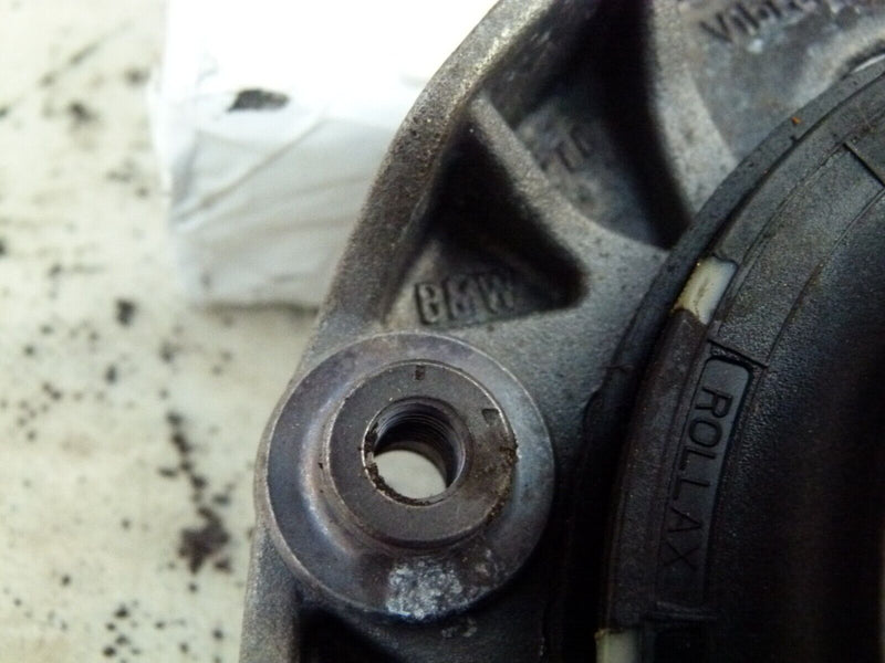 BMW X1 F48 2015-19 FRONT RIGHT SHOCK ABSORBER MOUNT GENUINE 688418101