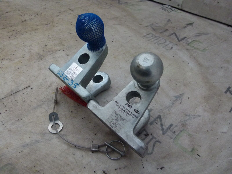 GWAZA TOW SET 3.5T 2X TOWBALL AND PIN HITCH GENUINE 55R-0111231