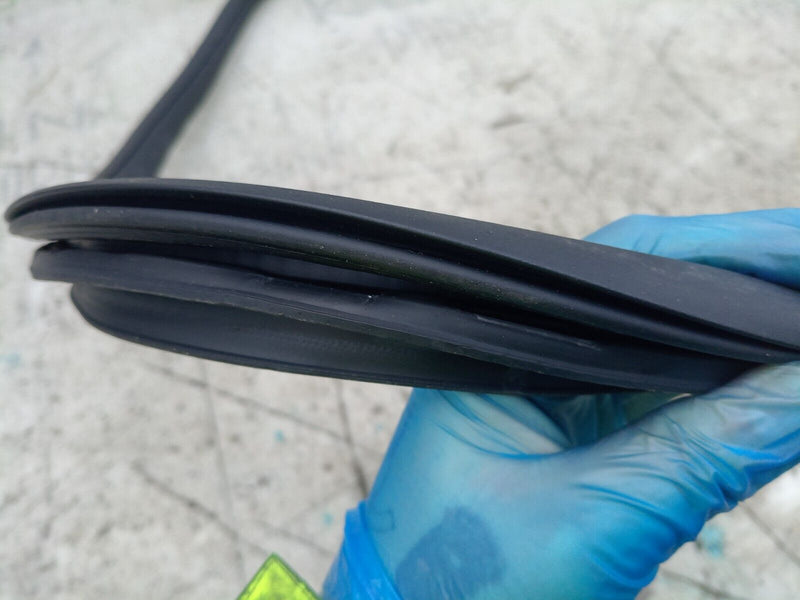 MERCEDES C CLASS W205 2016-21 REAR DOOR LEFTT SIDE RUBBER SEAL A20569700151  #