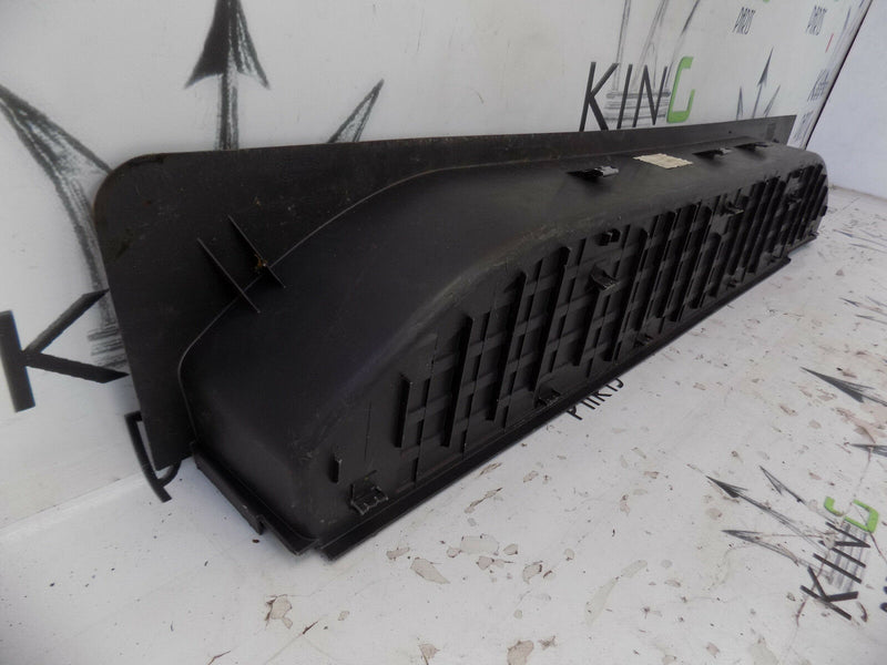 MERCEDES SPRINTER W639 SLIDING INNER STEP TRIM MOULDING RIGHT DRIVER SIDE