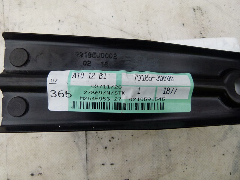 NISSAN QASHQAI J10 2007-2010 REAR BUMPER LEFT BRACKET GENUINE 79185JD000