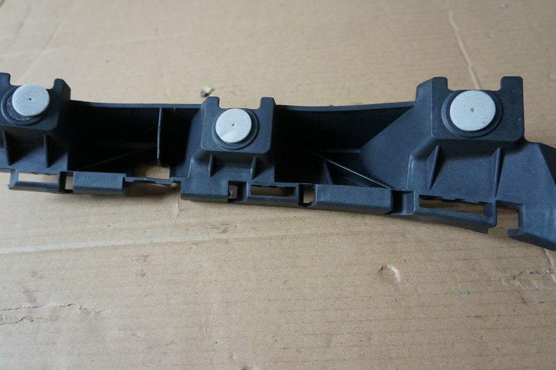 VAUXHALL ASTRA H MK5 2004-2010 RIGHT REAR BUMPER MOUNT 24460359 (S04-11)