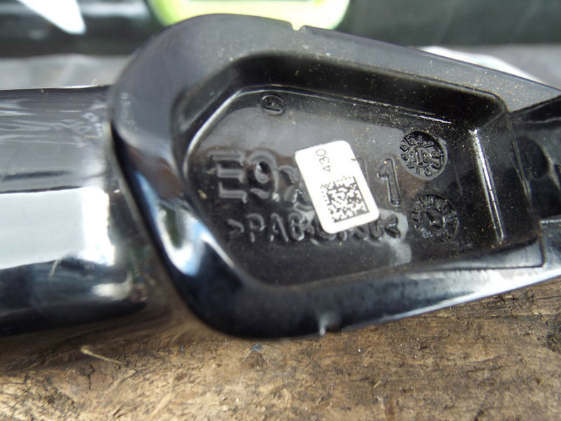 BMW 3 Series E90 E91 Genuine Rear Door Handle Right Left Side N/S Black