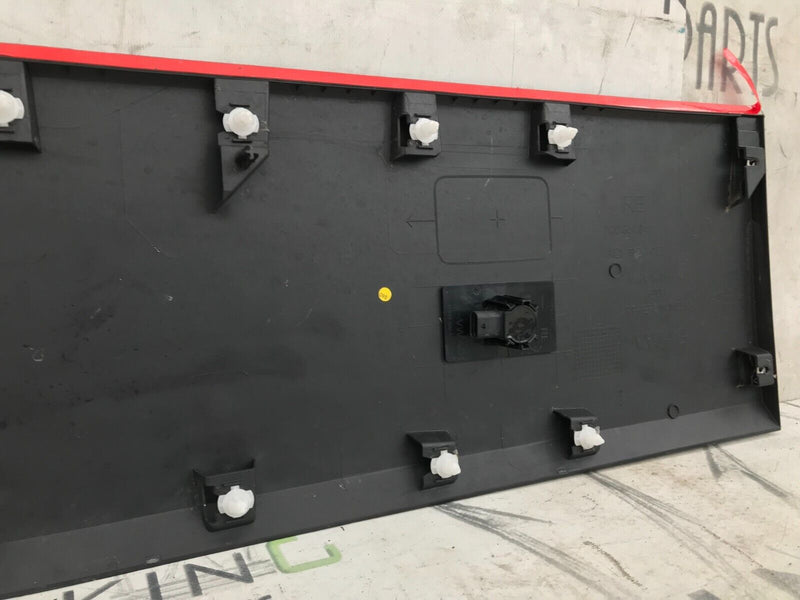 VW CRAFTER 7C 2018 DOOR TRIM MOULDING RIGHT SIDE PANEL & PDC SENSOR 7C0854940