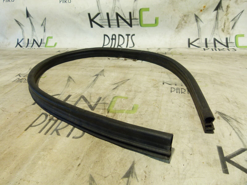AUDI A4 S4 8W B9 2016-ON FRONT BONNET RUBBER SEAL GENUINE 8W0823723A