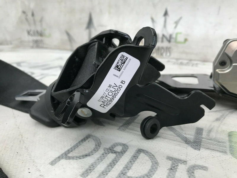 MERCEDES W213 W238 2017-23 FRONT SEATBELT RIGHT DRIVER SIDE 634419300A 634523300