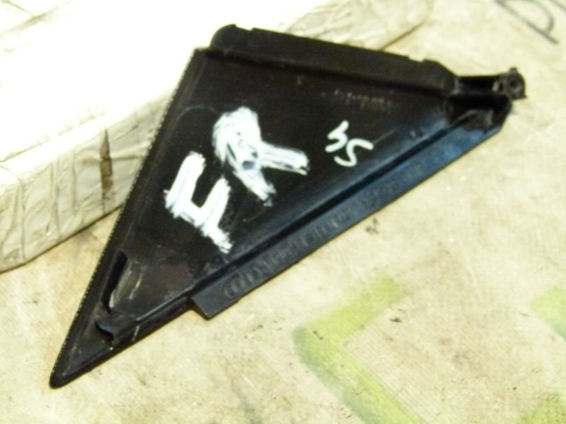 AUDI A4 S4 8W B9 2016-ON FRONT RIGHT DOOR WINDOW CORNER COVER TRIM 8W0837638