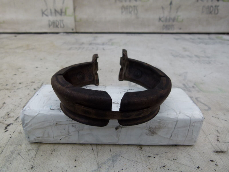 MERCEDES C W204 2007-2011 EXHAUST PIPE CLAMP BRACKET GENUINE A0009958902