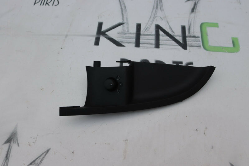 AUDI A3 (8P) MK2 2003-2012 FRONT RIGHT SIDE WING MIRROR SWITCH TRIM 8P3959558