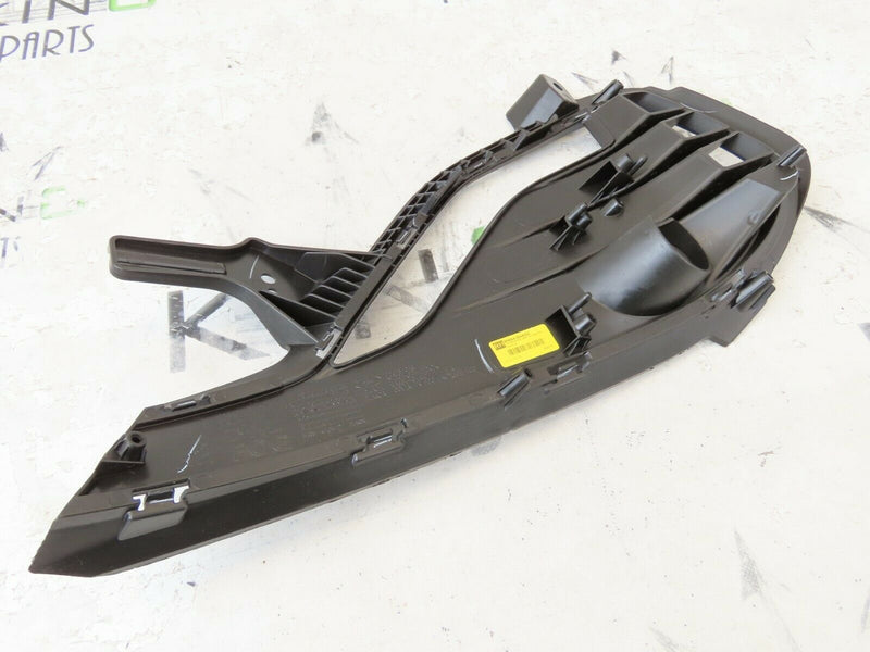 HYUNDAI i30 2019-ON FASTBACK FRONT FOG LIGHT RIGHT GRILLE *NEW* 86564-G4AE0