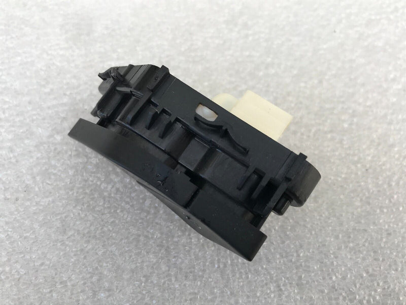 MERCEDES GLC X253 2016-23 DOOR LOCK CENTRAL LOCKING BUTTON SWITCH A2059055151