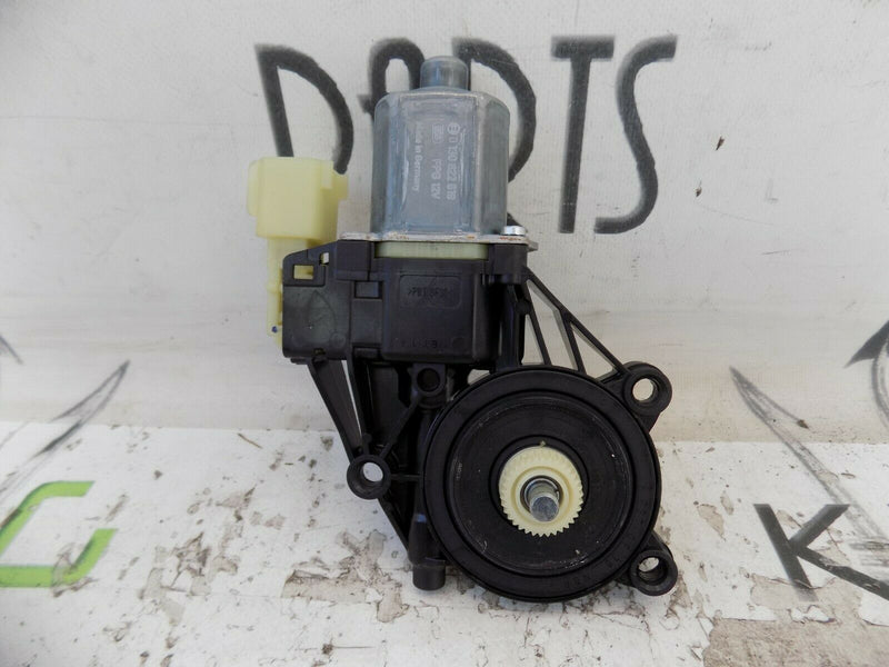 FORD FIESTA MK7 ST  FRONT RIGHT DRIVER SIDE ELECTRIC DOOR WINDOW MOTOR 130822619