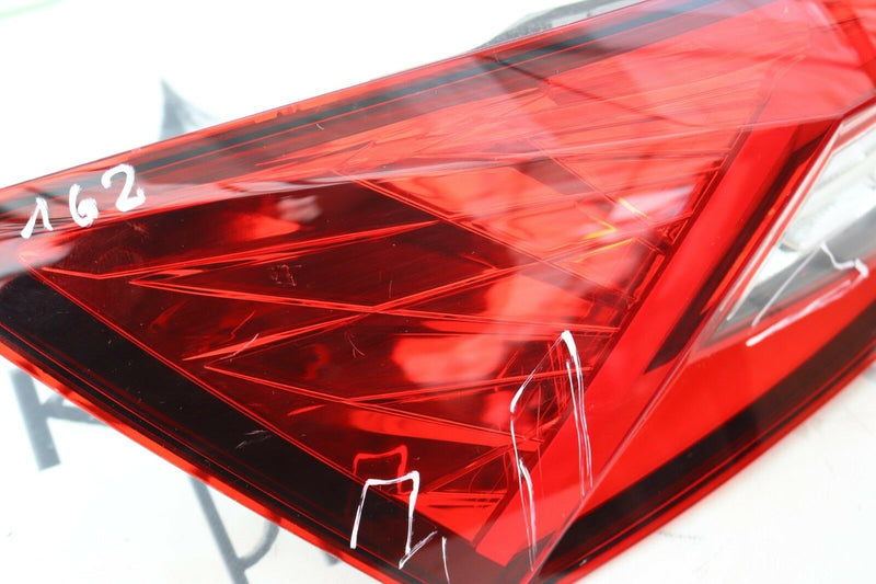 SKODA KODIAQ 2017-ON REAR LEFT SIDE LIGHT FENDER LAMP 565945207A