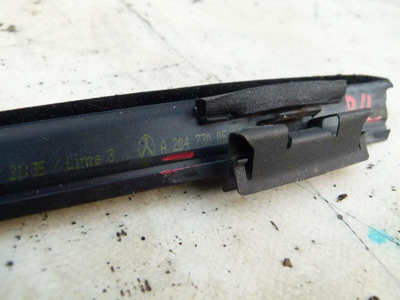 MERCEDES C W204 2007-11 REAR LEFT WINDOW SEALING STRIP GENUINE A2047300524