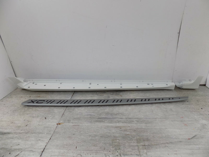 VOLVO XC60 2014-17 SKIRT SILL COVER & CHROME RIGHT SIDE GENUINE (335) 31399425
