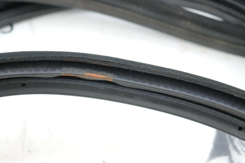 MERCEDES E CLASS W207 2009-2017 COUPE FRONT DOORS SEAL RUBBER LEFT & RIGHT