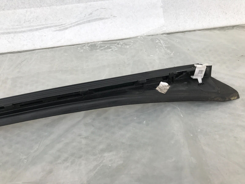 MERCEDES GLC X253 16-21 FRONT WINDSCREEN RIGHT SIDE WINDSHIELD TRIM A2536903003