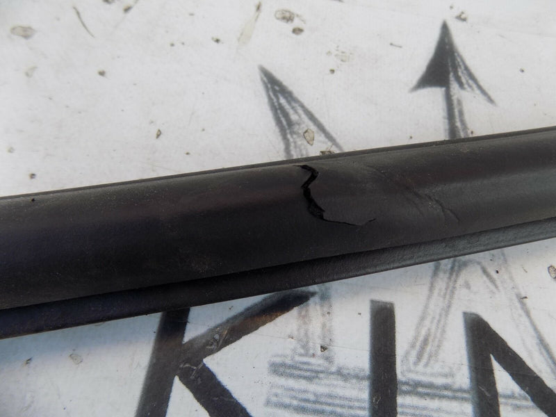 VAUXHALL ASTRA J MK6 2009-2014 REAR RIGHT DOOR APERTURE RUBBER SEAL 13260045