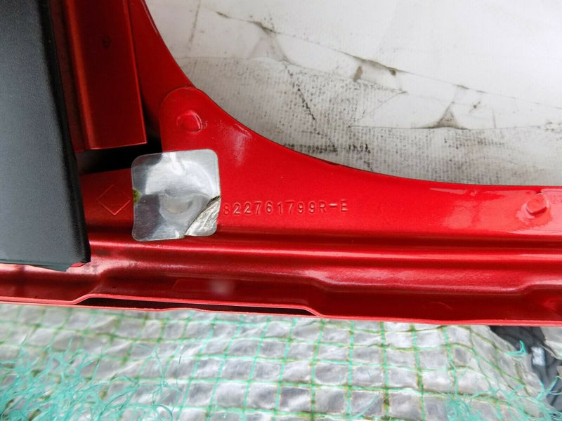 RENAULT CLIO 4  DOOR RIGHT REAR DRIVER SIDE 821008626R RED 822761799R-E