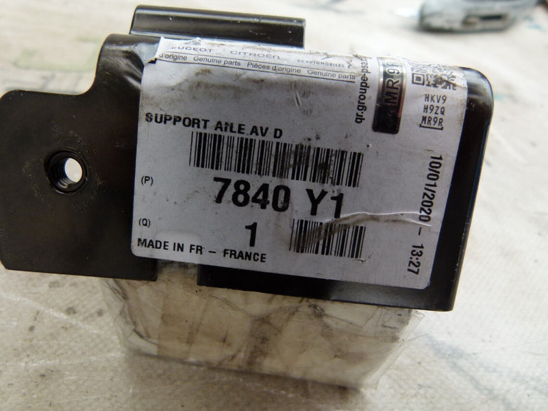 CITROEN C3 MK2 2009-2013 FRONT RIGHT WING BRACKET GENUINE 7840Y1