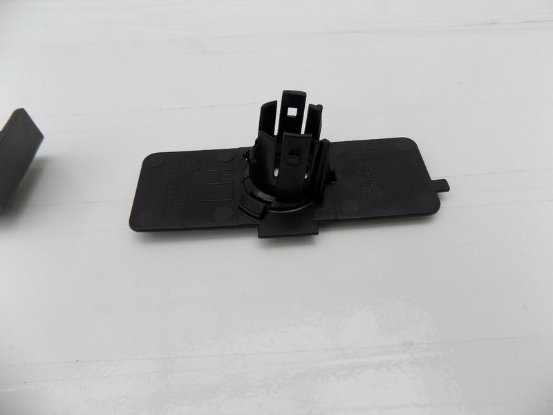 VOLVO XC90 2016-2019 FRONT BUMPER LEFT SIDE PARK ASSIST SENSOR BRACKET /S50-31