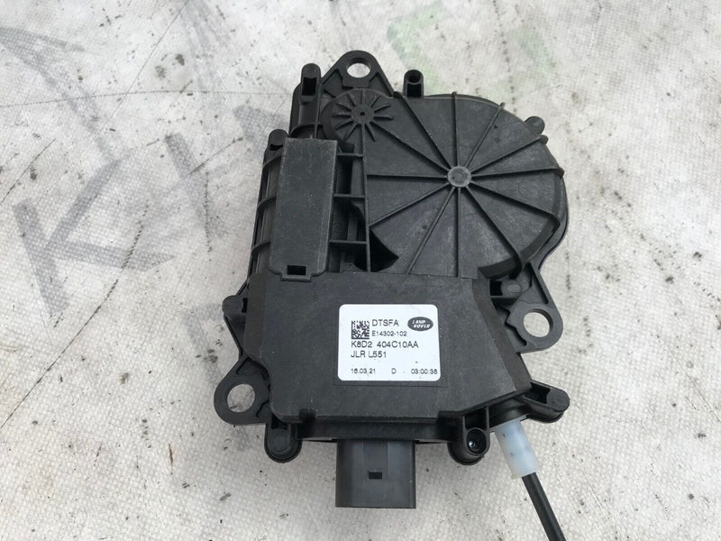 RANGE ROVER EVOQUE L551 2019- BOOT TAILGATE LATCH CATCH GENUINE K8D2404C10