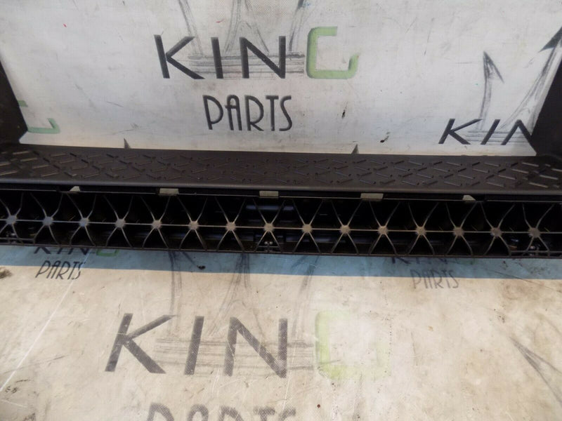 MAN TGX EUROPE 6 2020-ON  FOOTSTEP FRONT BUMPER STEP  GENUINE 41614-6009