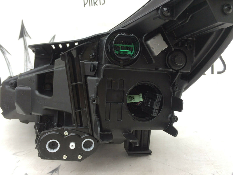 HYUNDAI i30 PD 2017 NEW  HEADLIGHT FULL LED XENON RIGHT SIDE G4921-22040
