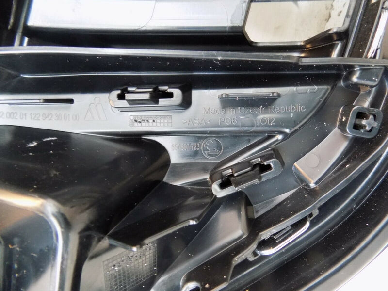 SKODA SCALA 2018-ON FRONT BUMPER GRILL CENTRE COMPLETE 657853653A