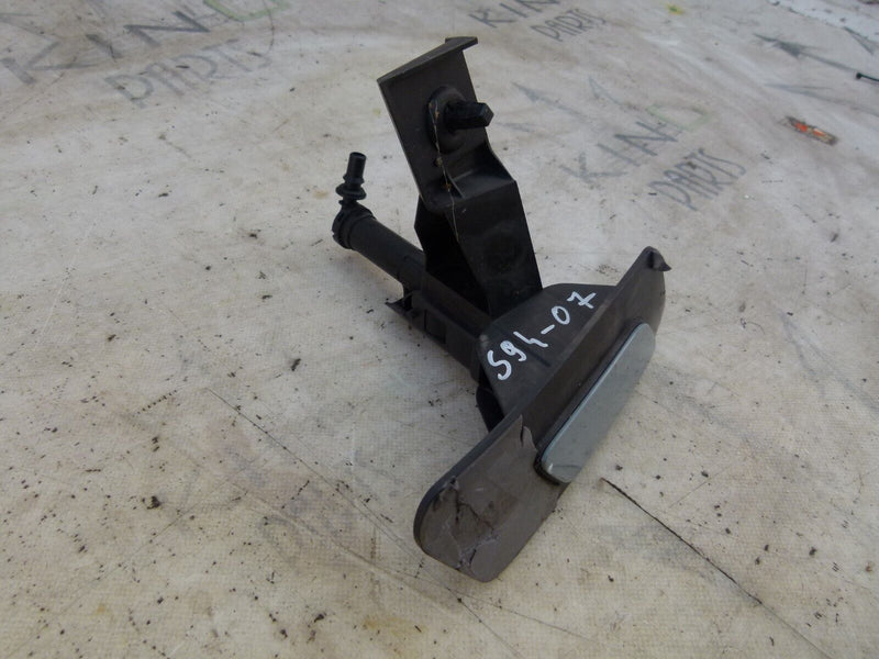 AUDI A1 GB 2018-ON RIGHT HEADLIGHT WASHER JET BRACKET GENUINE 82A807756