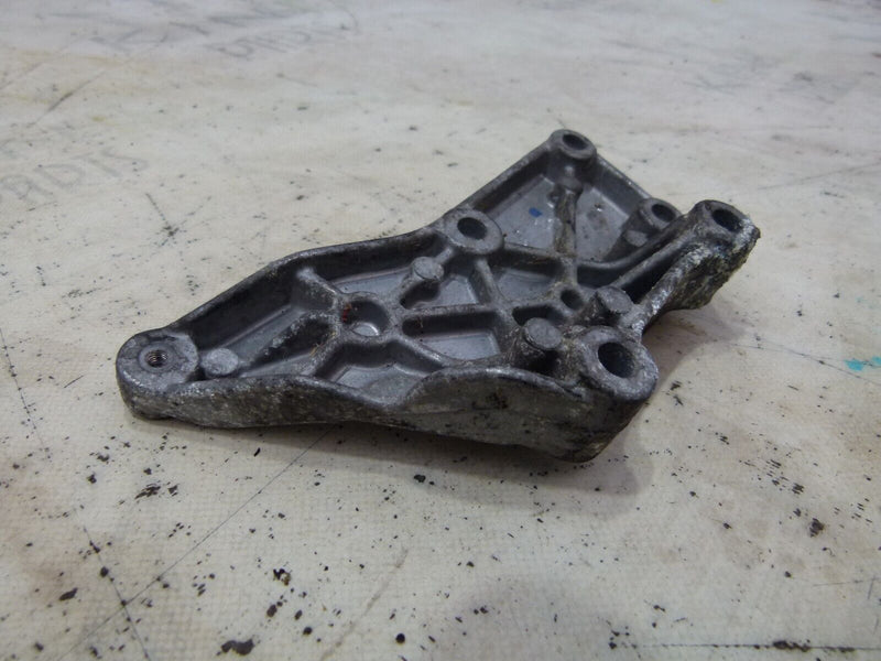 MERCEDES C W204 2007-2011 ENGINE MOUNTING BRACKET GENUINE A6510940039