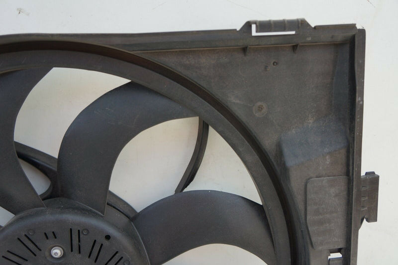 BMW 1 / 2 / 3 / 4 SERIES F20/F21/F22/F30 RADIATOR COOLING FAN ASSEMBLY - B02-34