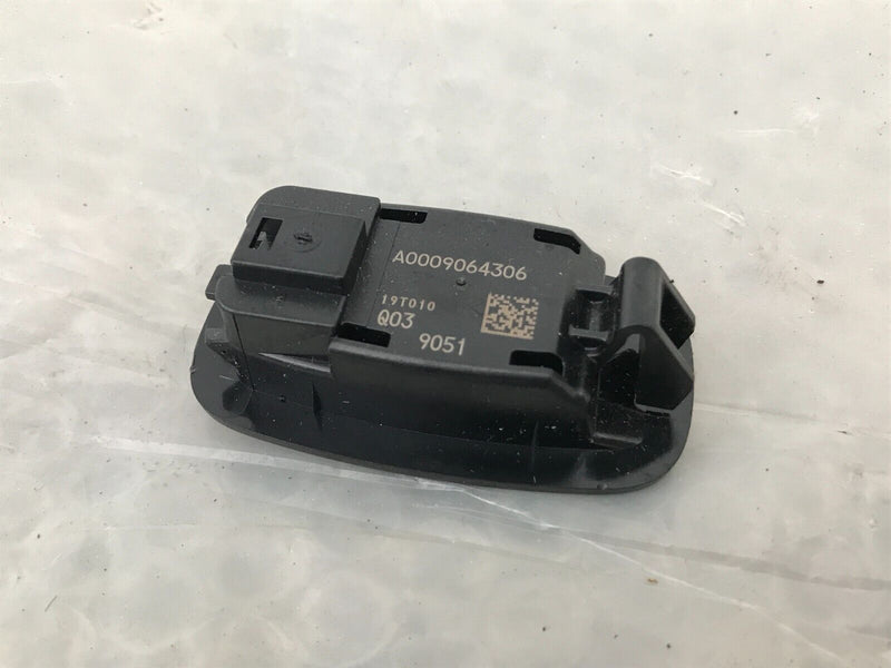 MERCEDES GLC X253 2016-23 ROOF INTERIOR LIGHT LED GENUINE A0009064306