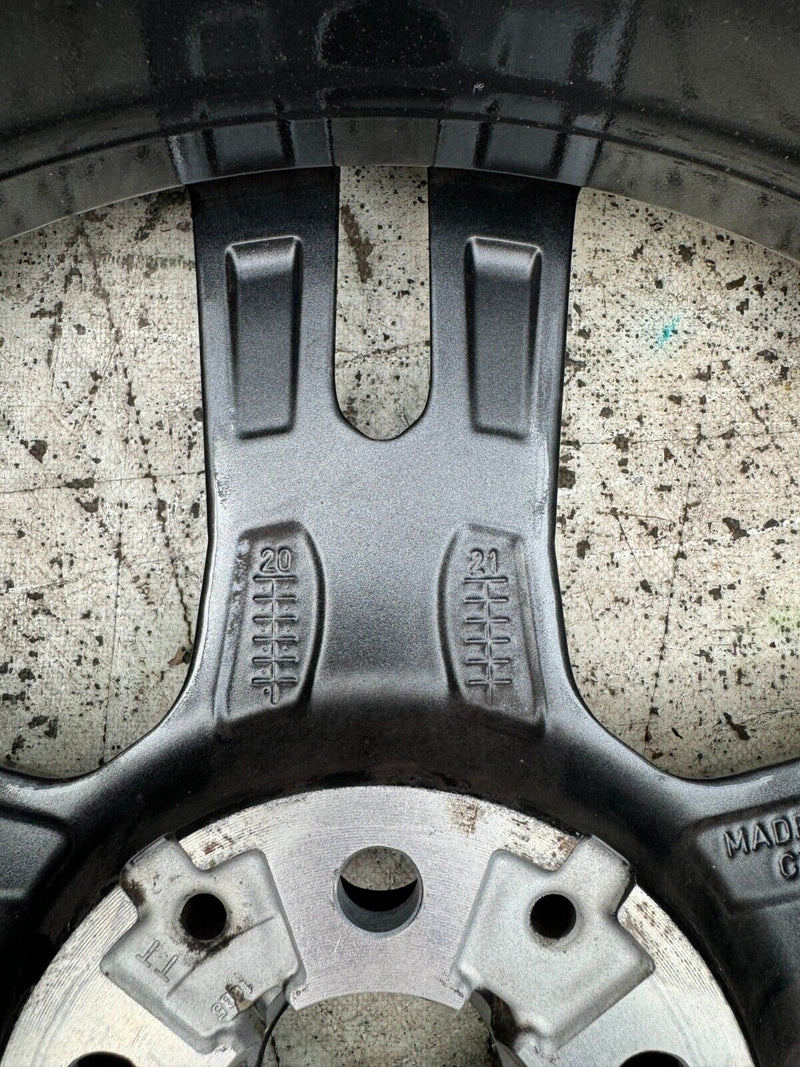 BMW 1 F40 M-SPORT ALLOY WHEEL RIM 18' 8Jx18H2 IS57, TYRE 225x40 R18 8092352 1660