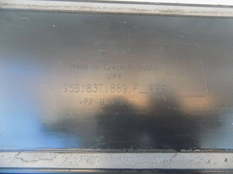 PORSCHE MACAN 2014 2015 2016 FRONT DOOR LH MOULDING OEM 95B837889F