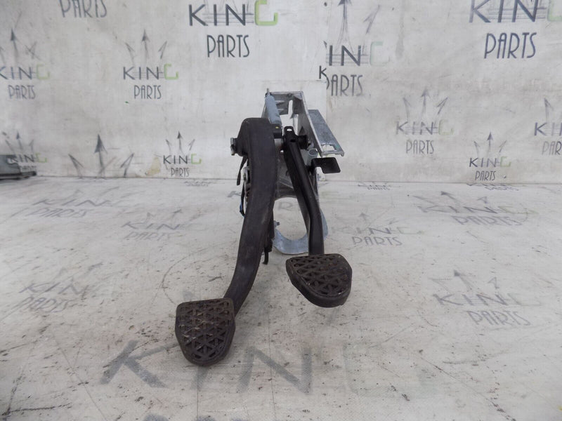 BMW F30 F31 2012-2015 CLUTCH & BRAKE PEDAL ASSEMBLY WITH BRACKET 67871110 #
