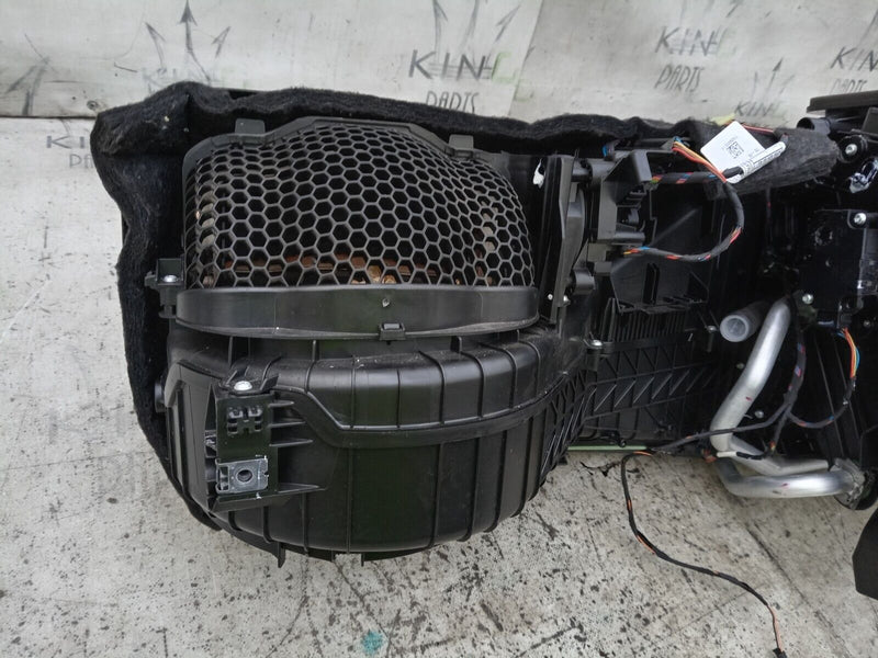 MERCEDES C CLASS W205 COMPLETE HEATER MATRIX UNIT A2058300460 #