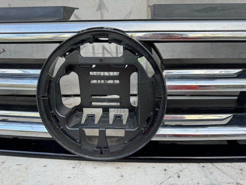 VW TIGUAN R LINE 2016-2020 FRONT BUMPER UPPER GRILLE 5NA853653