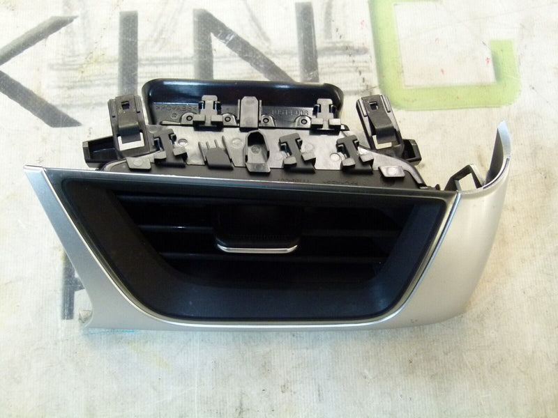 RENAULT CAPTUR 2020-ON FRONT RIGHT SIDE DASHBOARD AIR VENT 687602250R